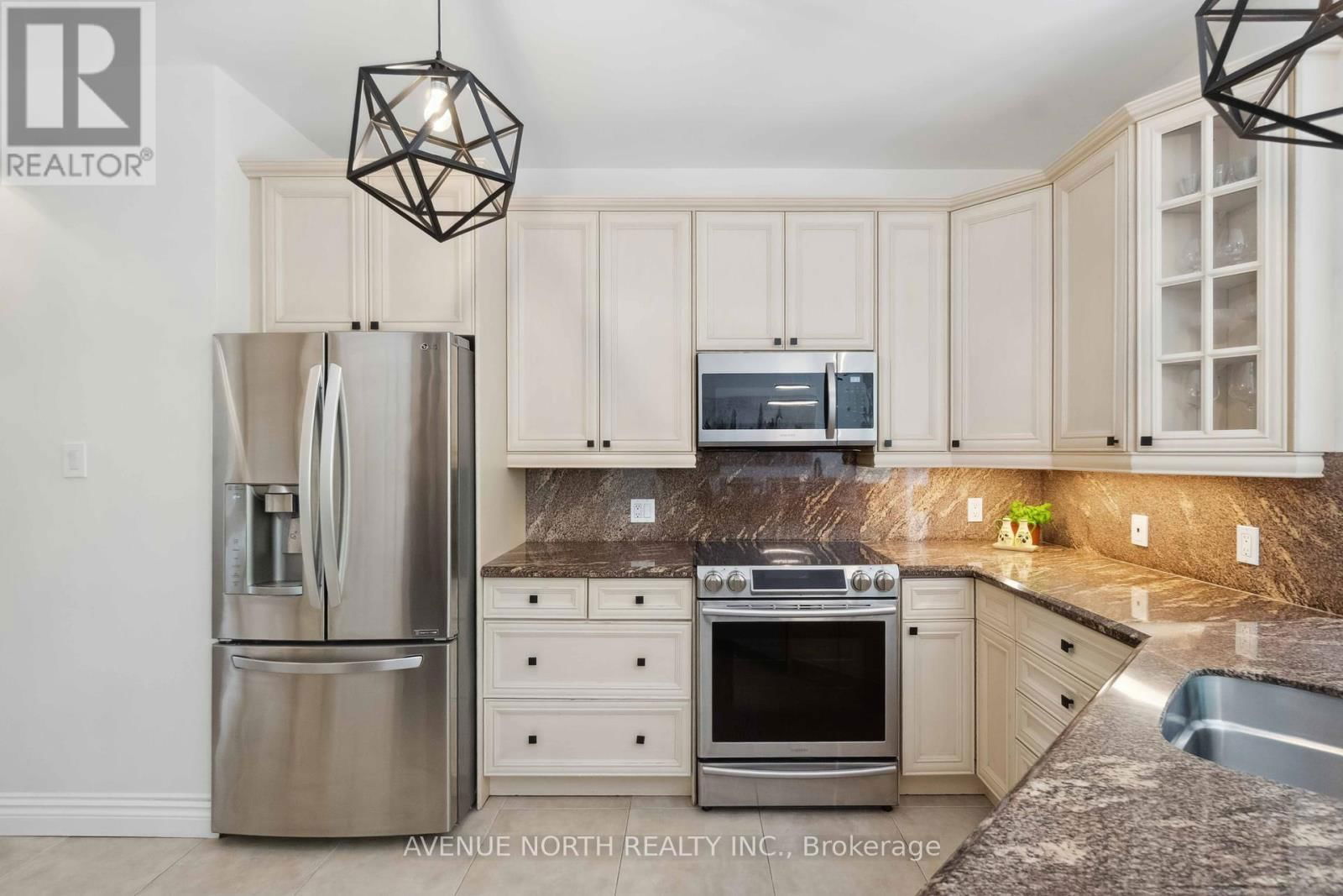 141 GRANDPARK CIRCLE Image 10