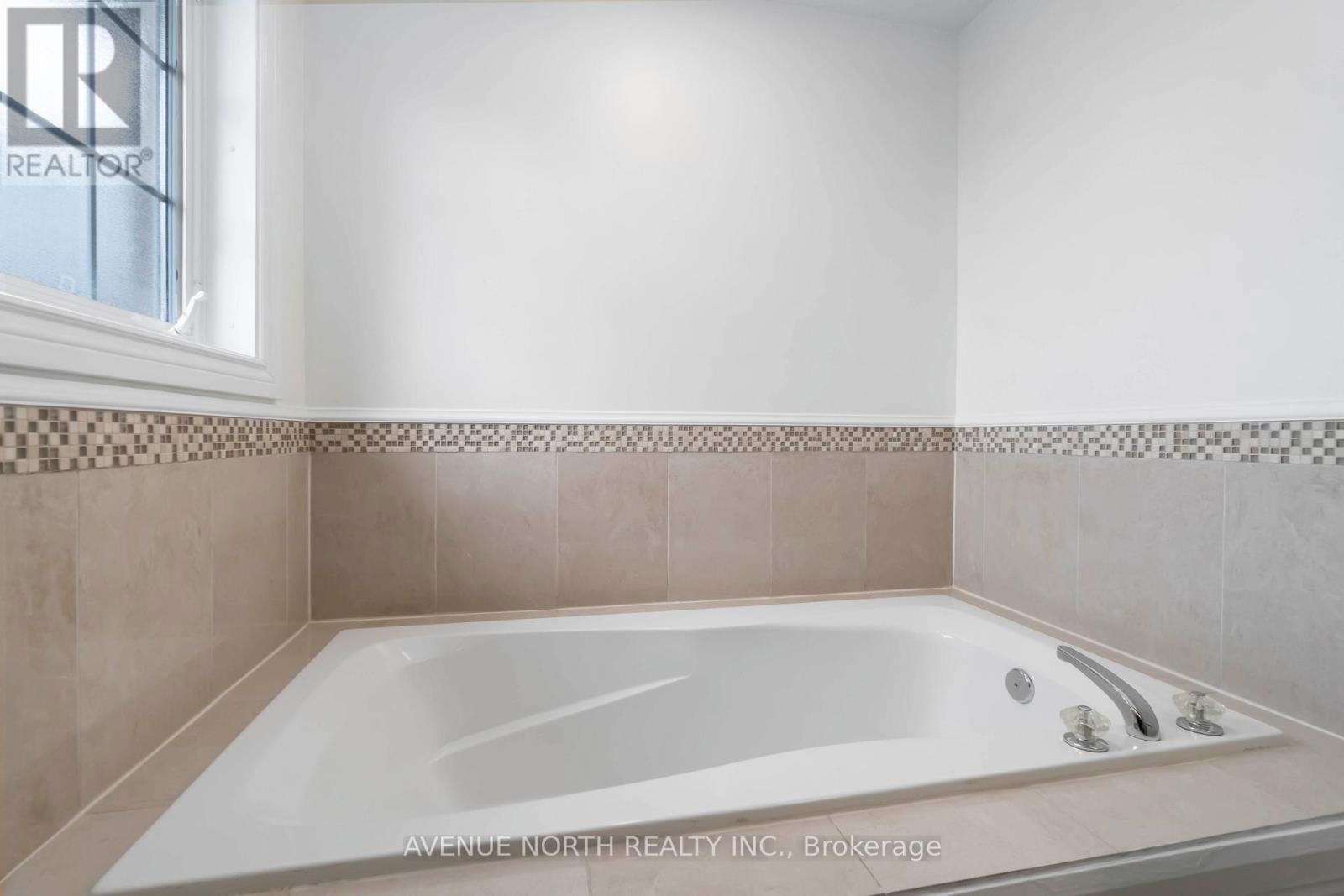 141 GRANDPARK CIRCLE Image 30