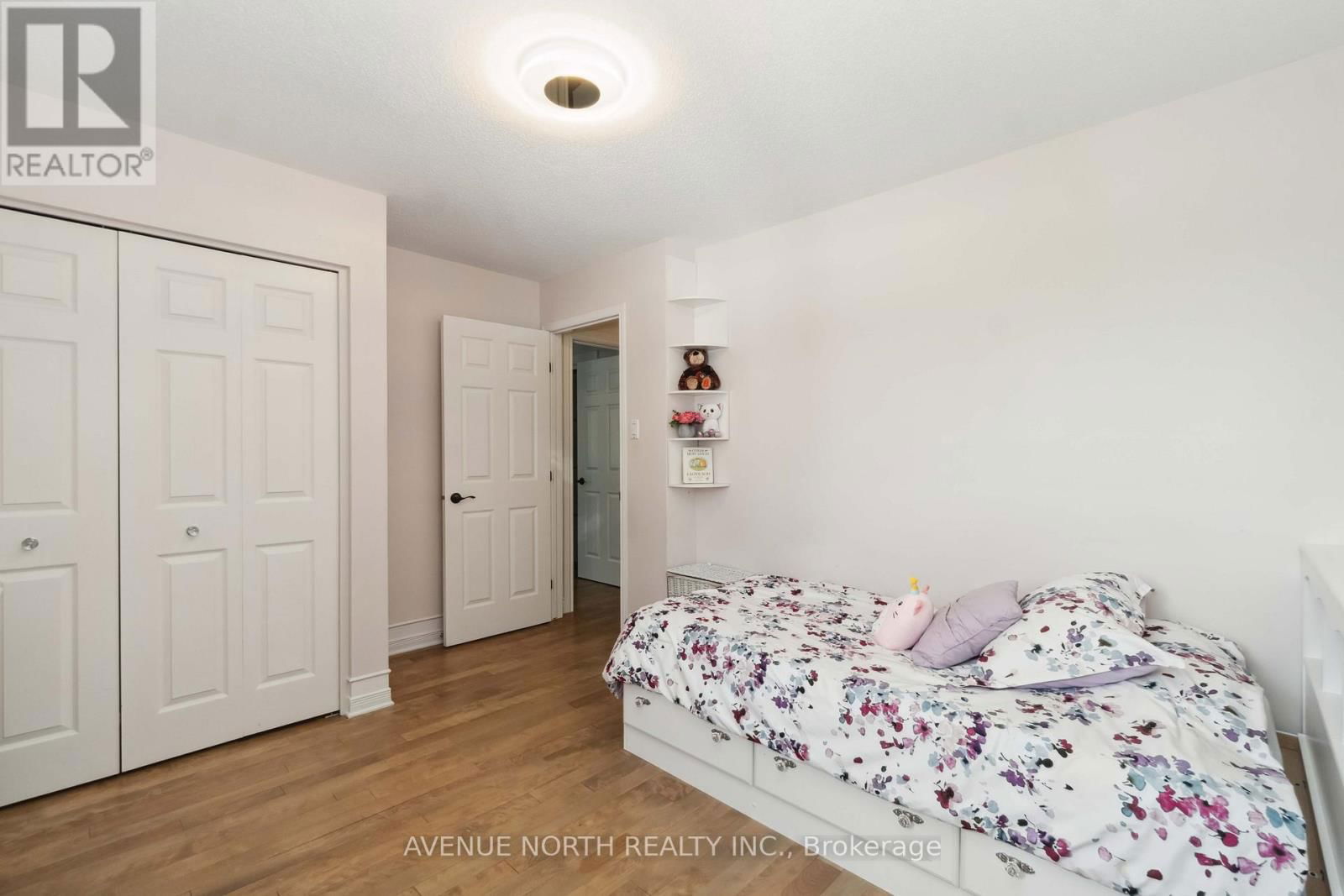 141 GRANDPARK CIRCLE Image 32