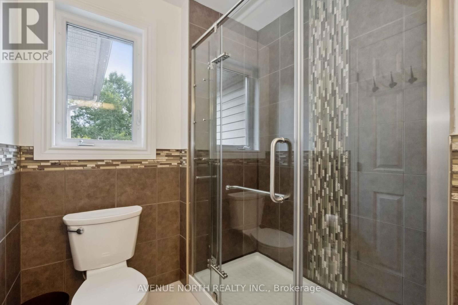 141 GRANDPARK CIRCLE Image 38