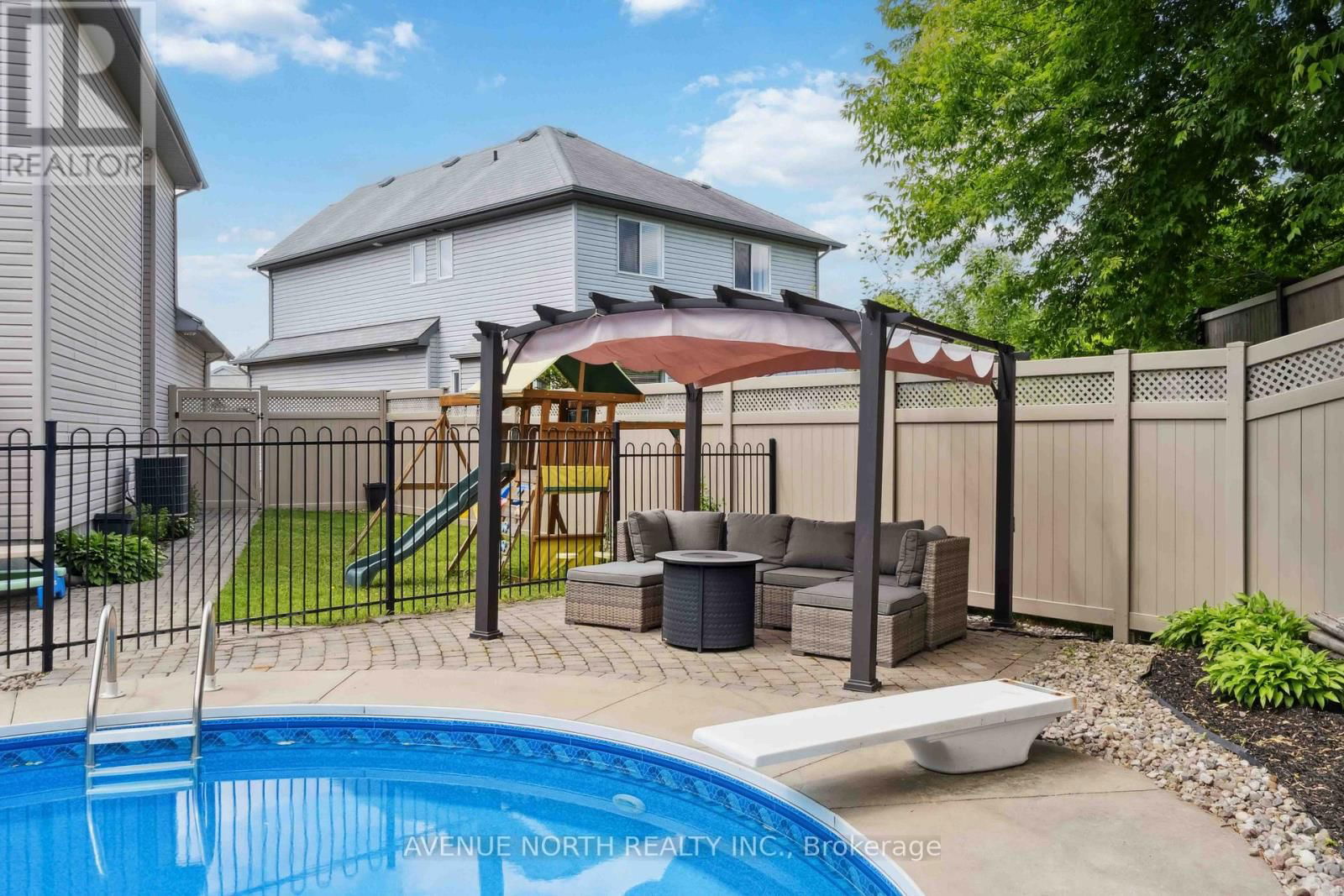141 GRANDPARK CIRCLE Image 44