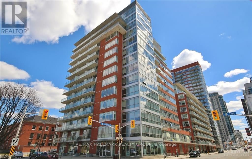 910 - 180 YORK STREET Image 1