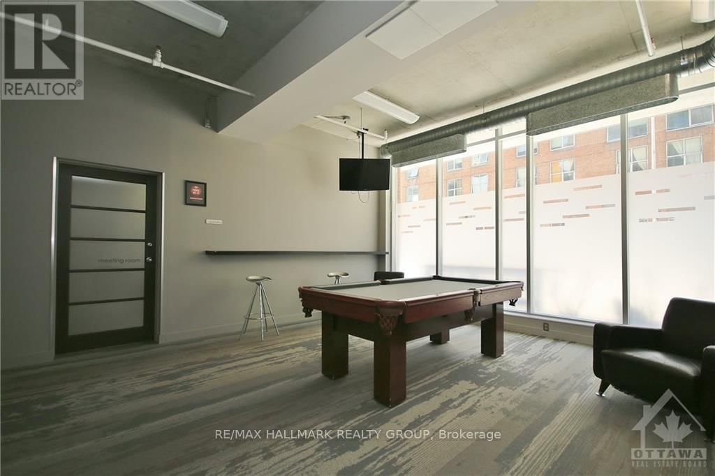 910 - 180 YORK STREET Image 12