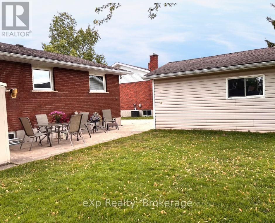 431 4TH STREET Image 12