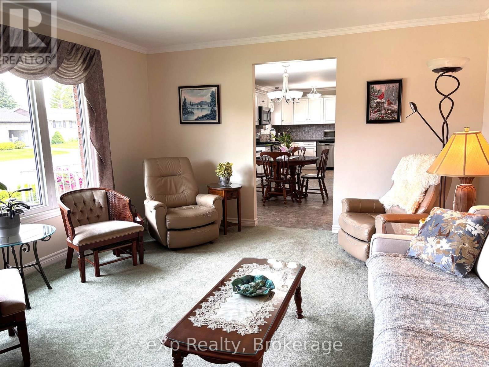 431 4TH STREET Image 25