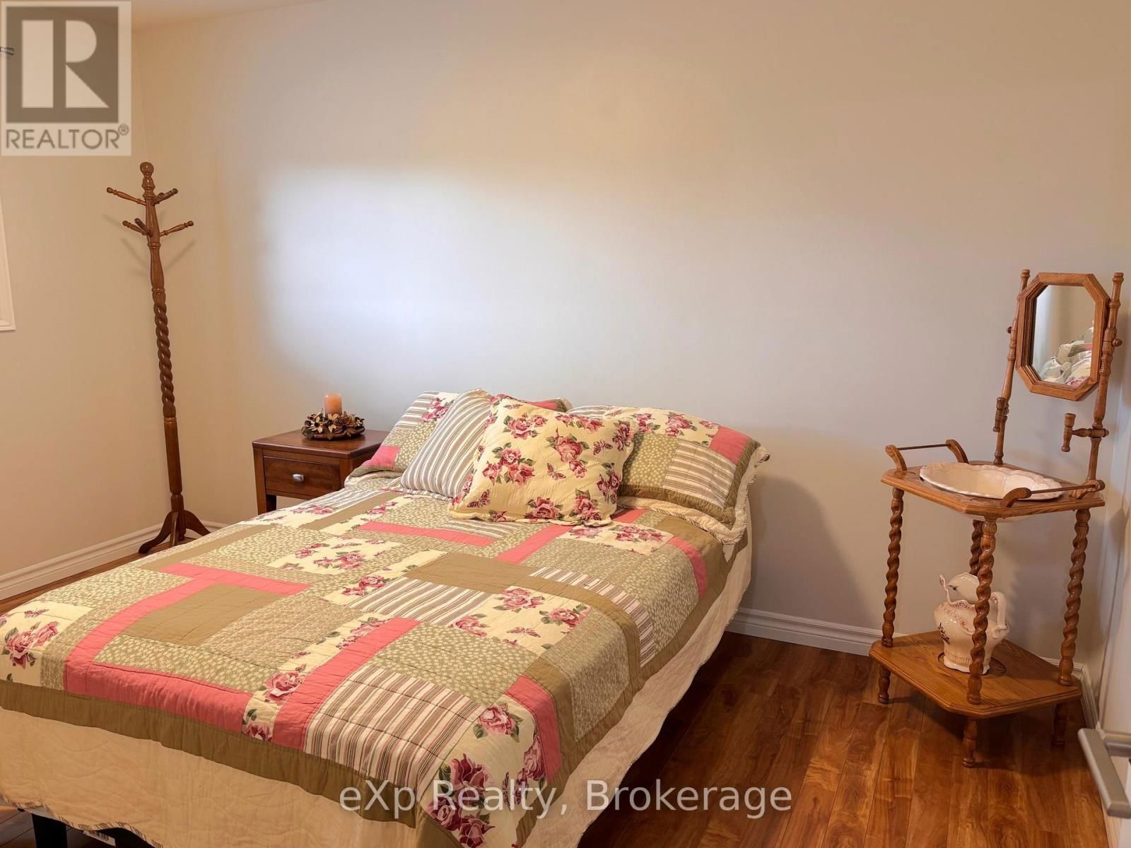 431 4TH STREET Image 30