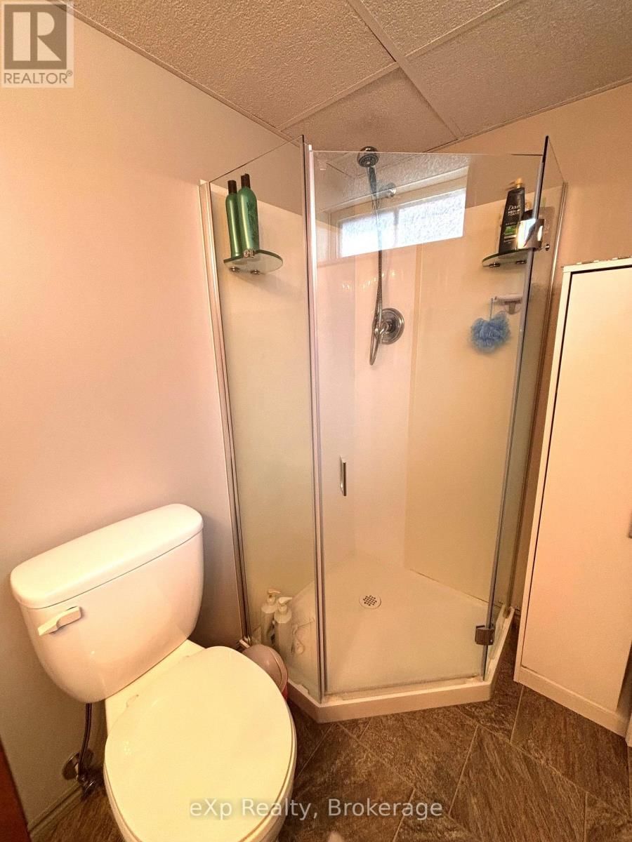 431 4TH STREET Image 43