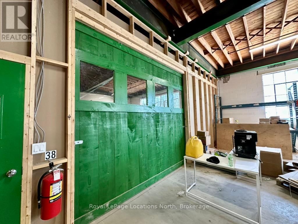 3 - 278 COOK STREET Image 10
