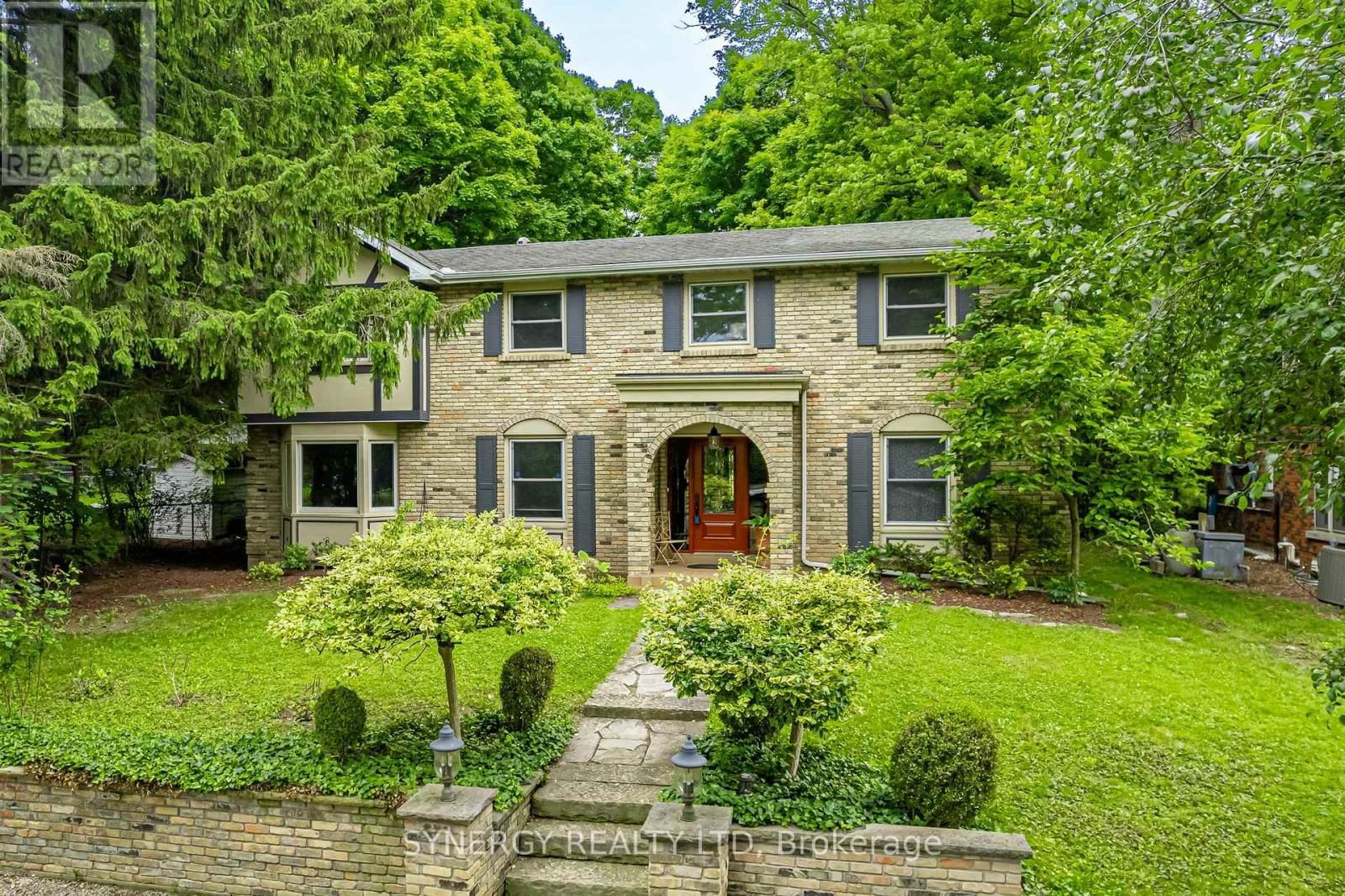 422 RIVERSIDE DRIVE Image 2
