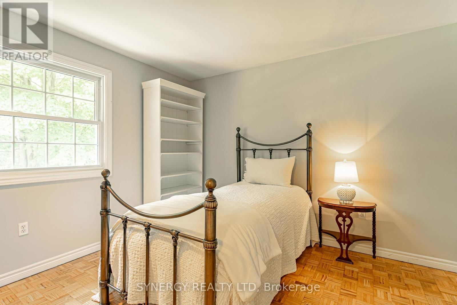 422 RIVERSIDE DRIVE Image 25