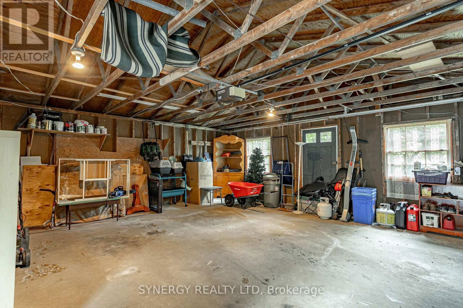 422 RIVERSIDE DRIVE Image 33