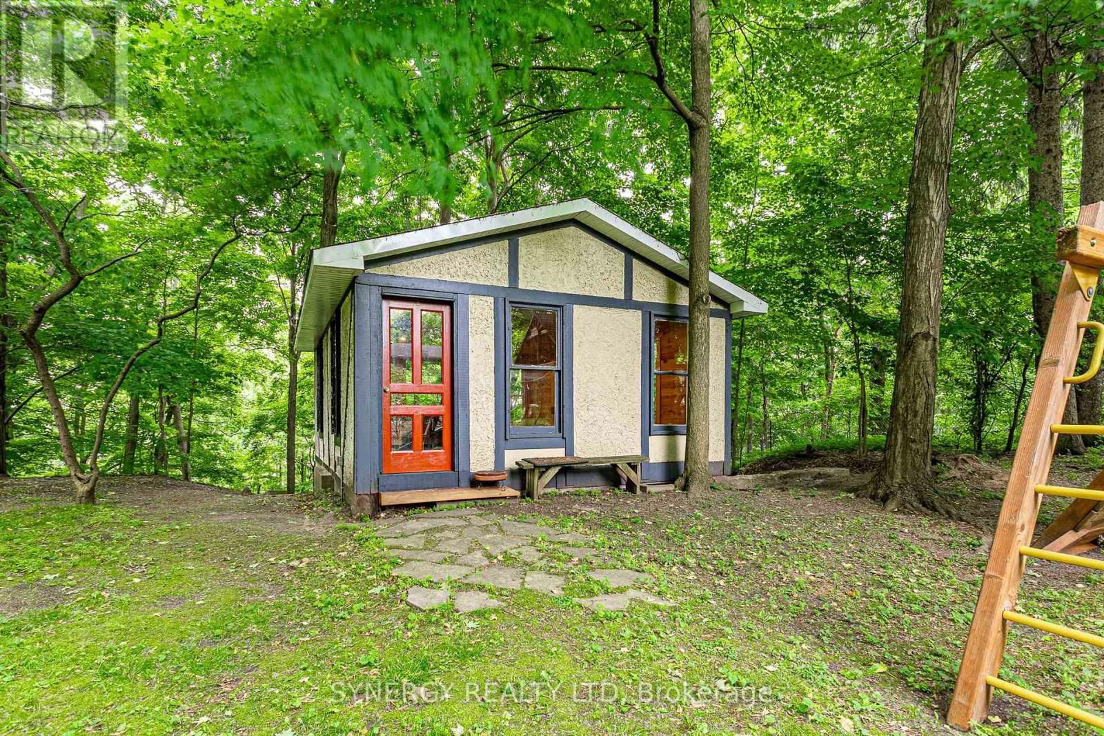 422 RIVERSIDE DRIVE Image 44