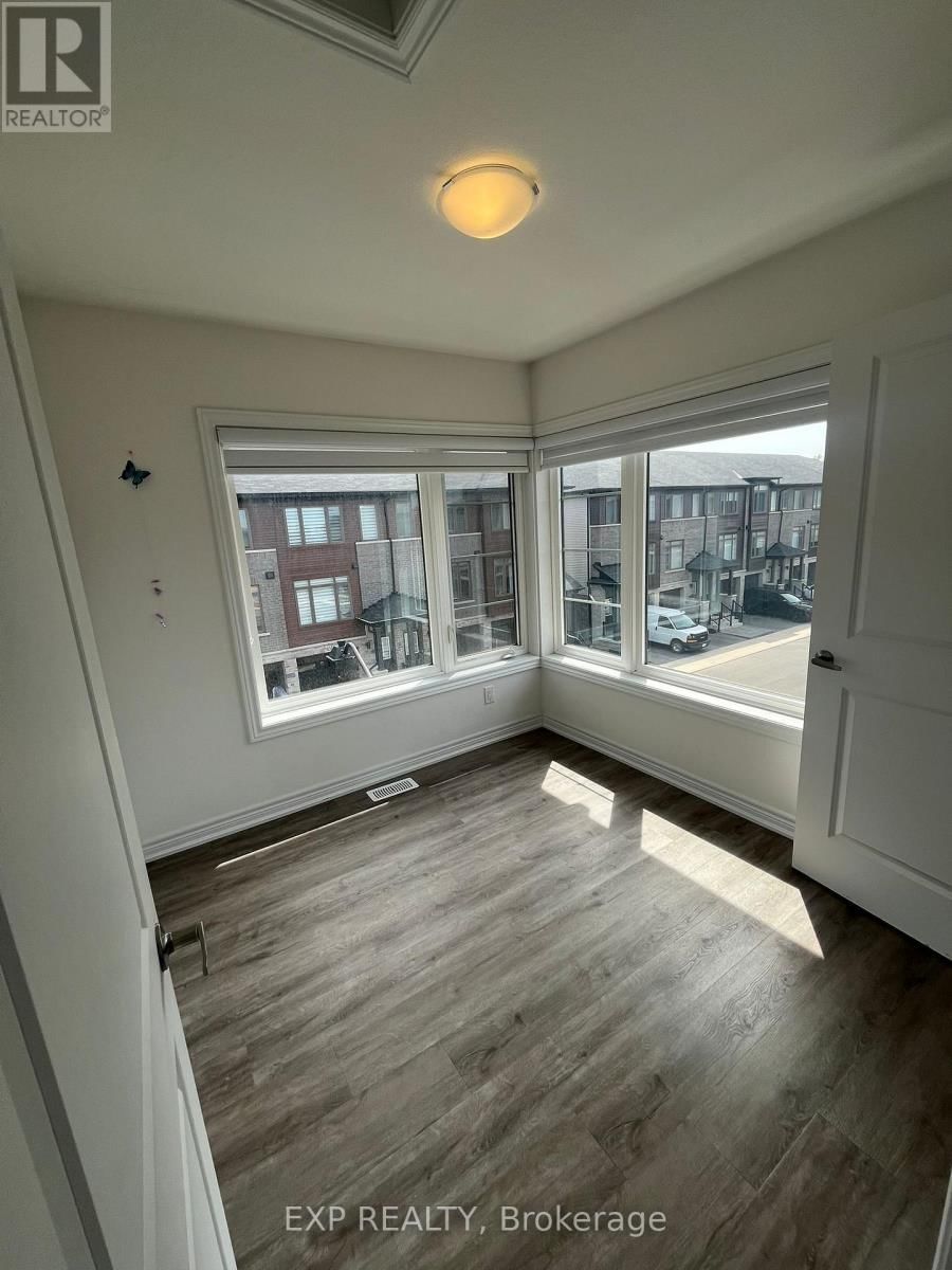 72 - 575 WOODWARD AVENUE Image 32