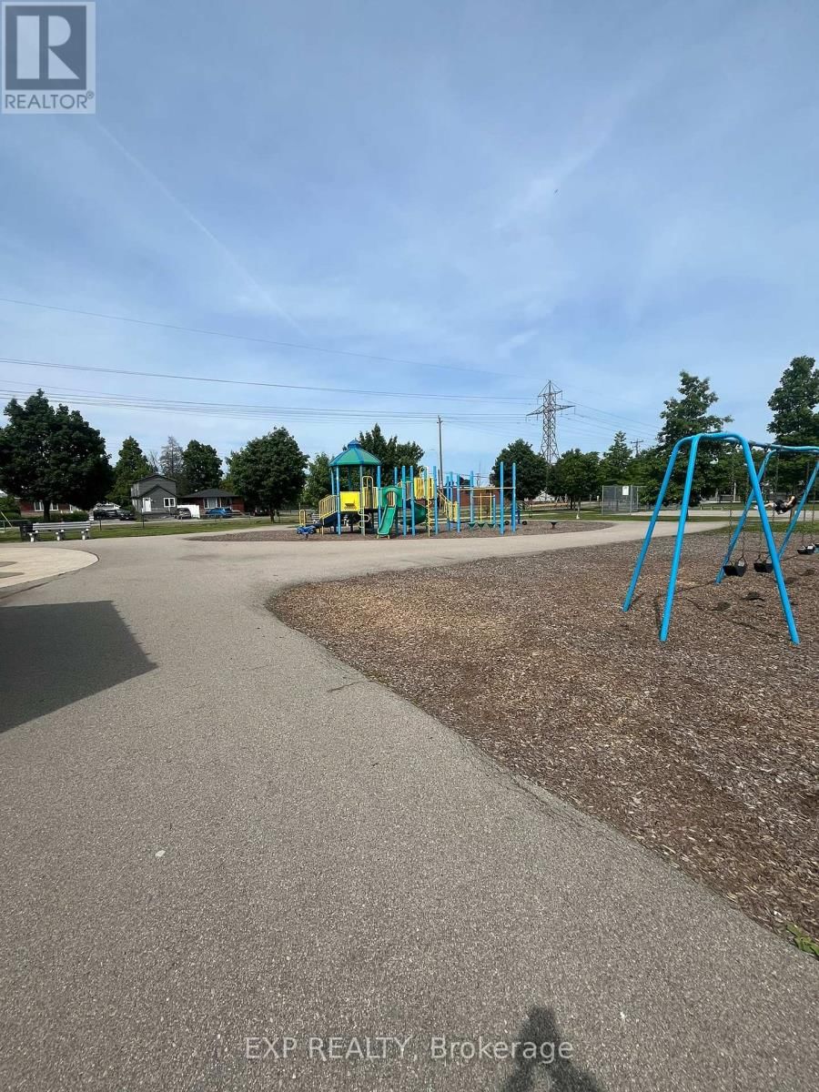 72 - 575 WOODWARD AVENUE Image 34