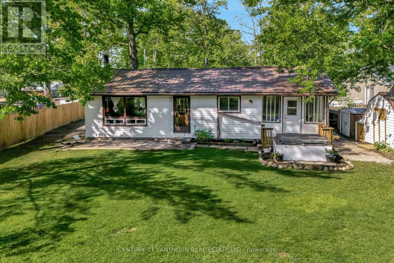 202 RIVER ROAD EAST Image 3