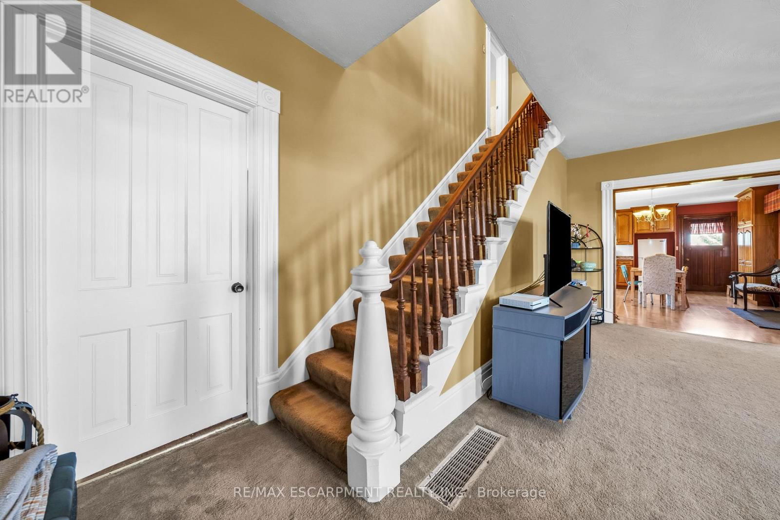 4932 FLY ROAD Image 18