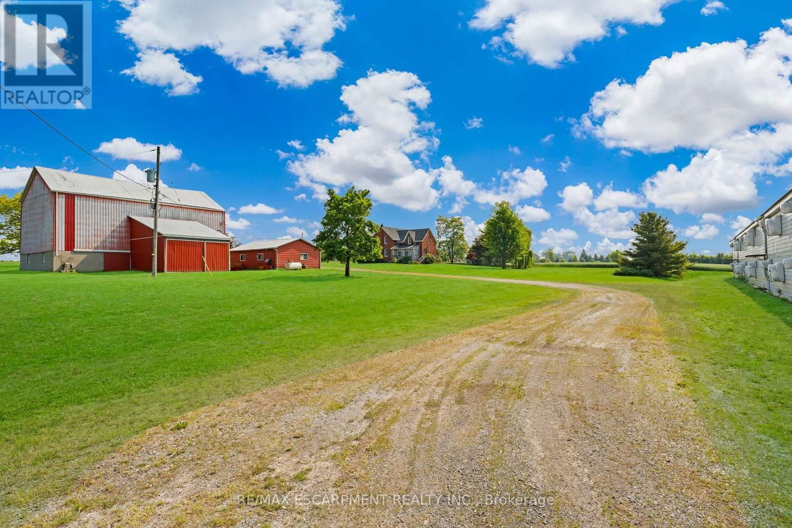 4932 FLY ROAD Image 28