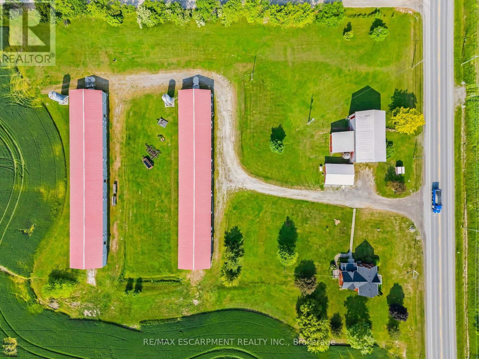 4932 FLY ROAD Image 33