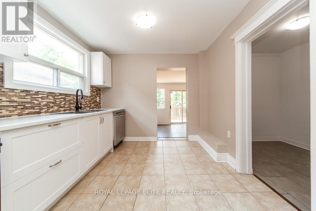 47 WEIR STREET NORTH Image 12