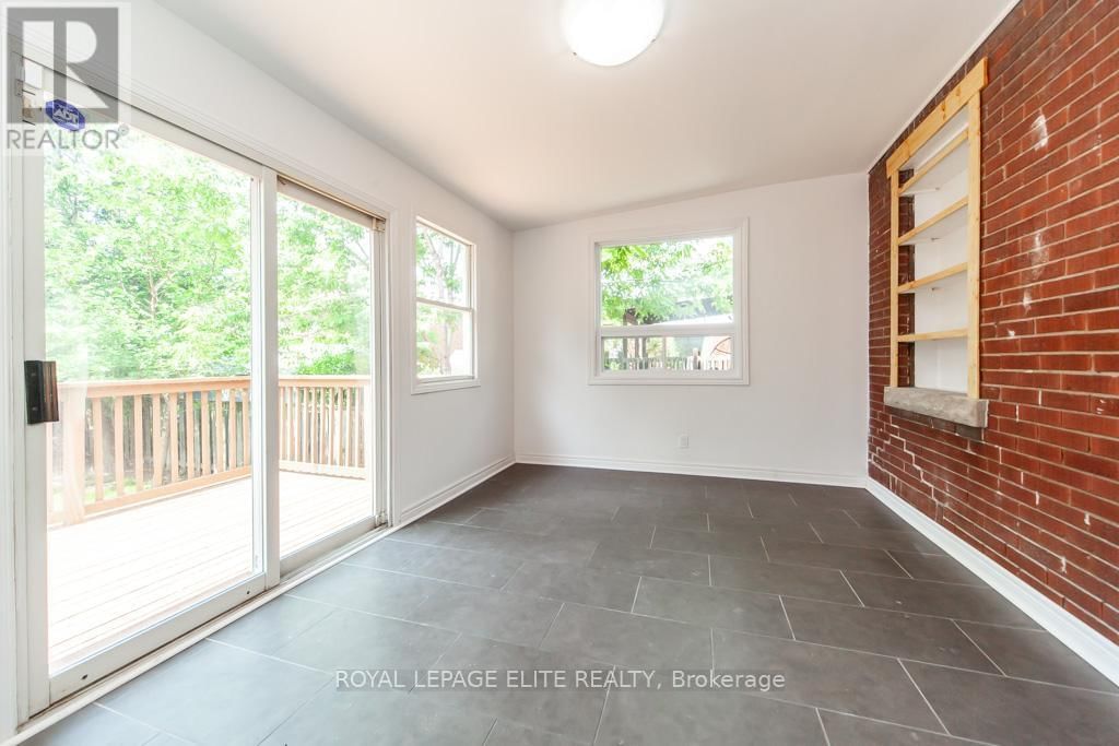 47 WEIR STREET NORTH Image 16