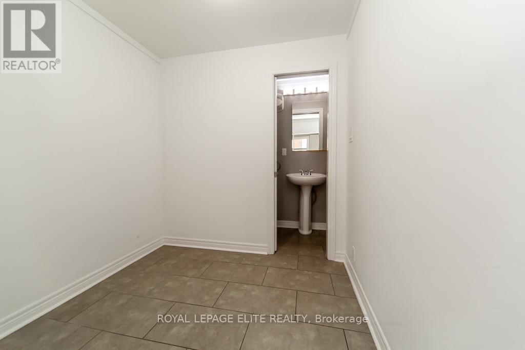 47 WEIR STREET NORTH Image 19