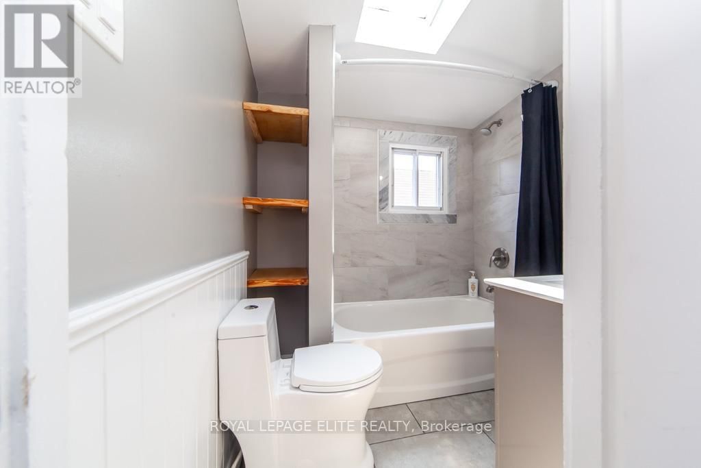 47 WEIR STREET NORTH Image 30