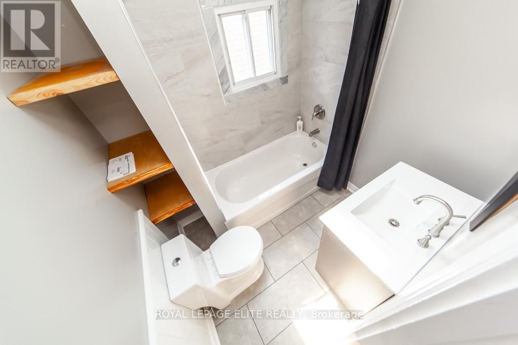 47 WEIR STREET NORTH Image 31