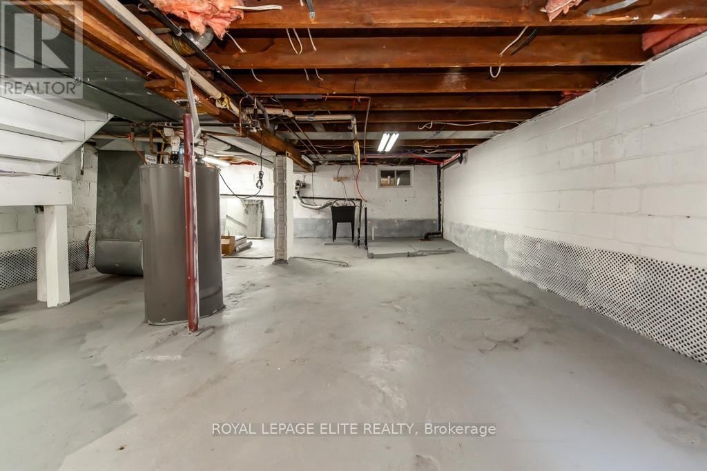 47 WEIR STREET NORTH Image 32