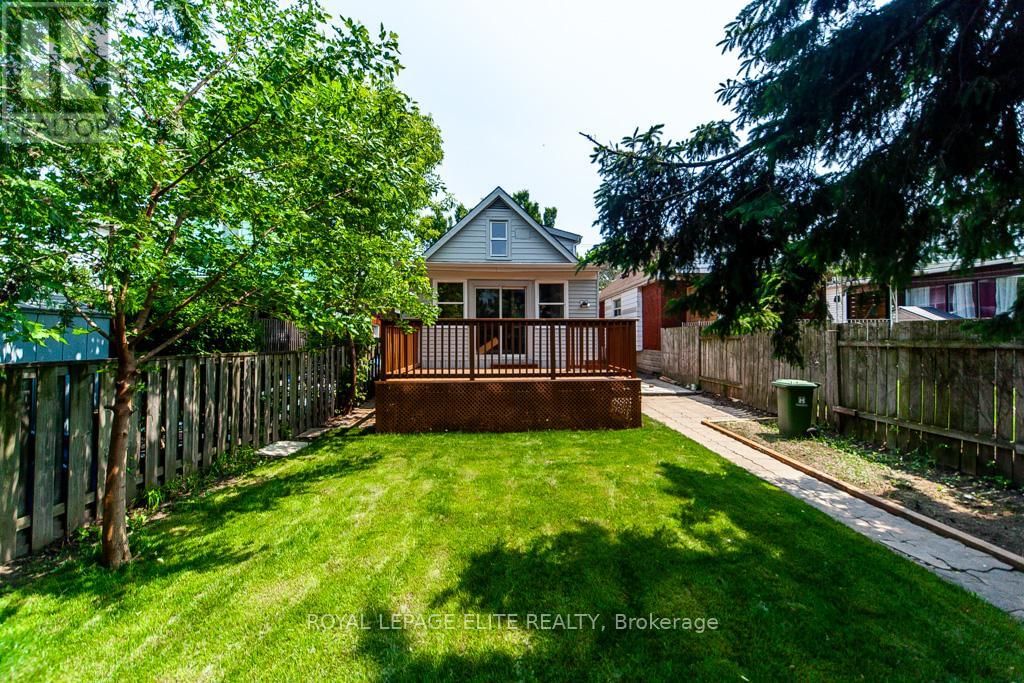 47 WEIR STREET NORTH Image 36