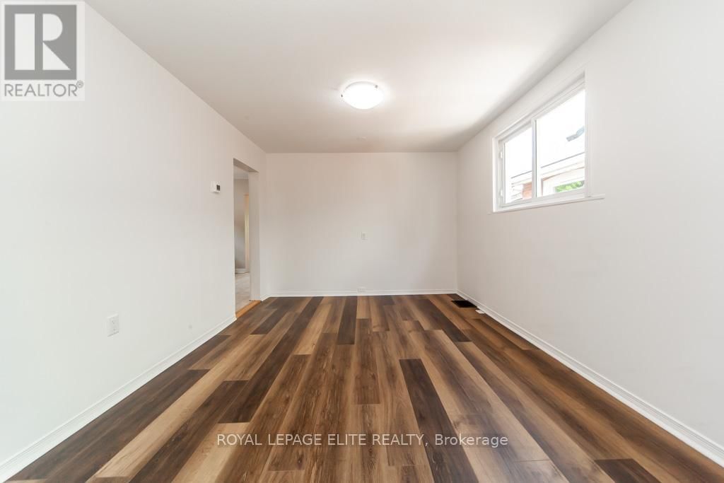 47 WEIR STREET NORTH Image 8