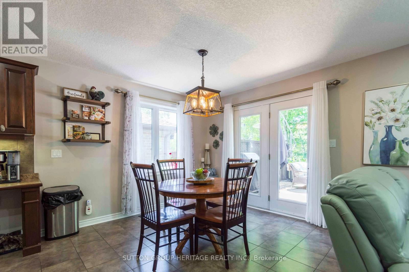 39 LAKEWOOD CRESCENT Image 13