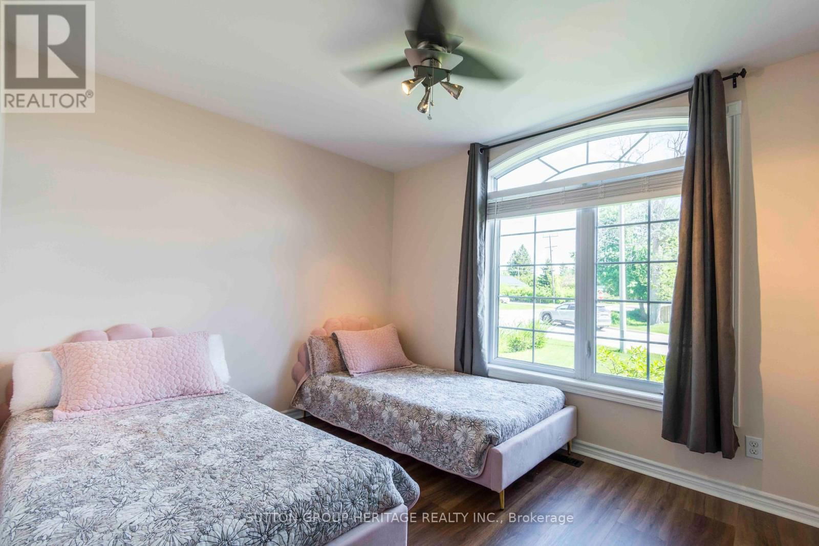 39 LAKEWOOD CRESCENT Image 22