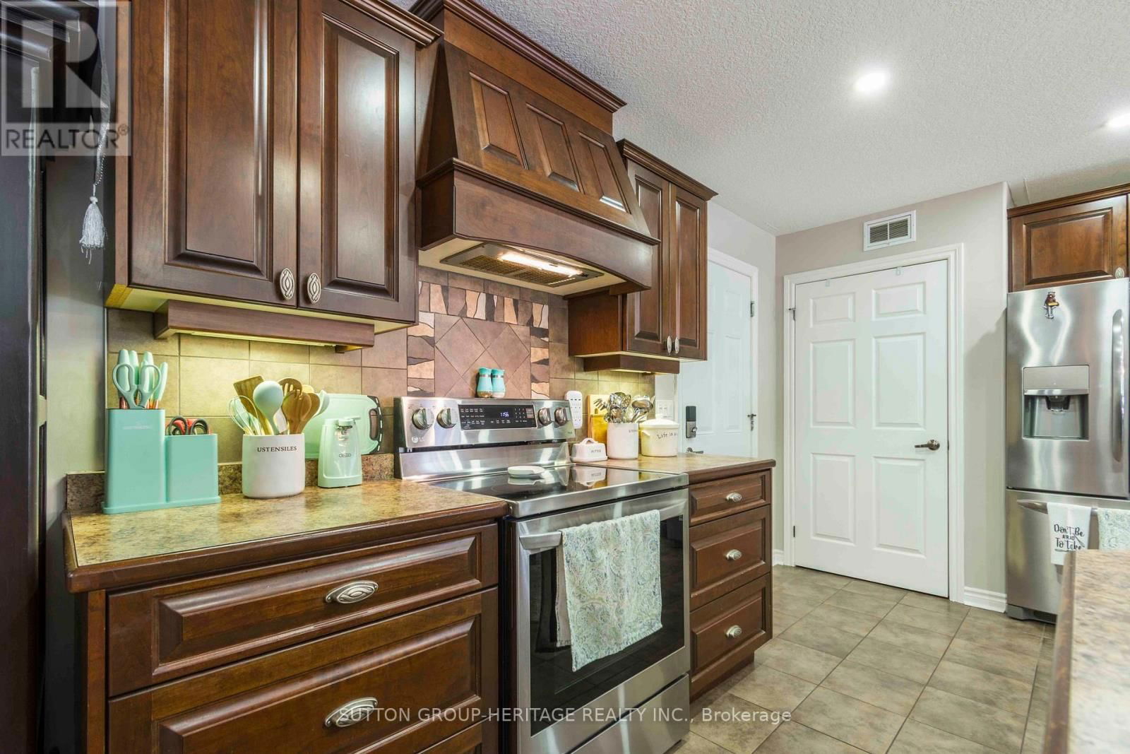39 LAKEWOOD CRESCENT Image 8