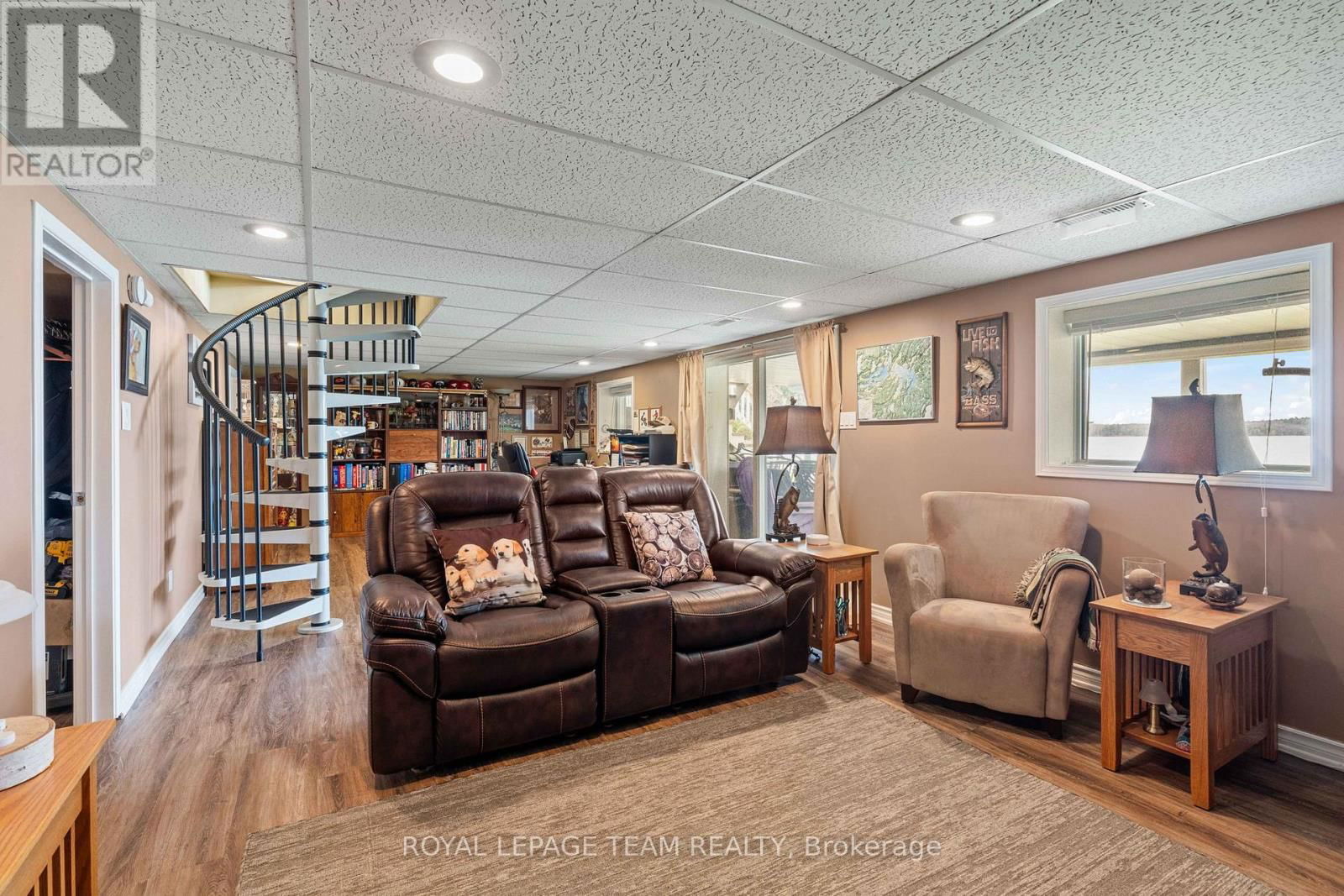 1410 WAGNER ROAD Image 34