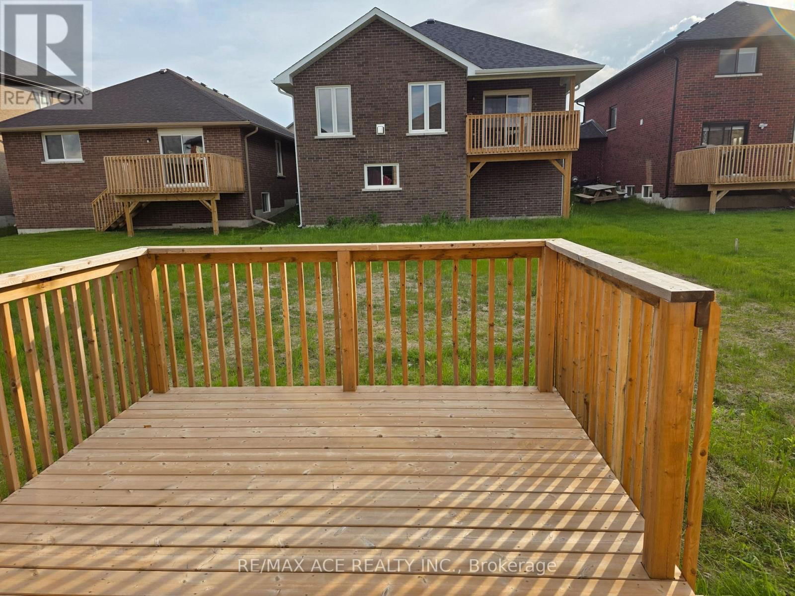 35 YORK DRIVE Image 4