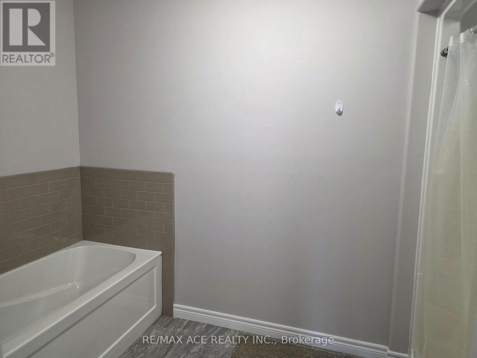 35 YORK DRIVE Image 6