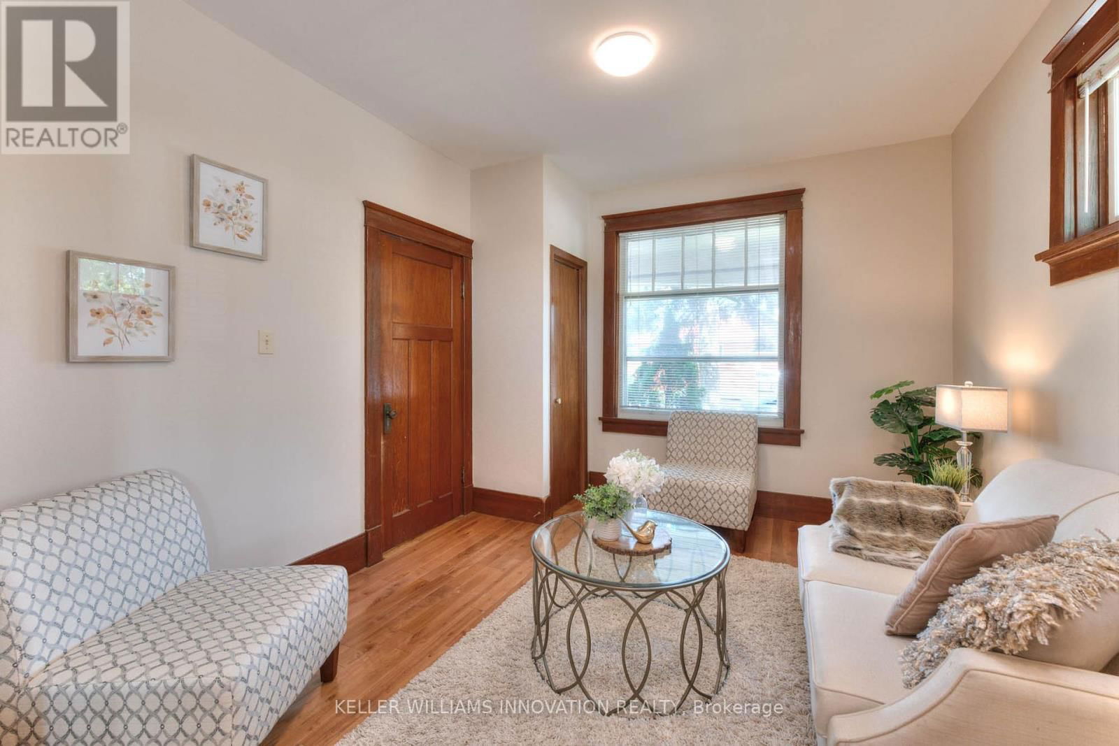 235 HOFFMAN STREET Image 10