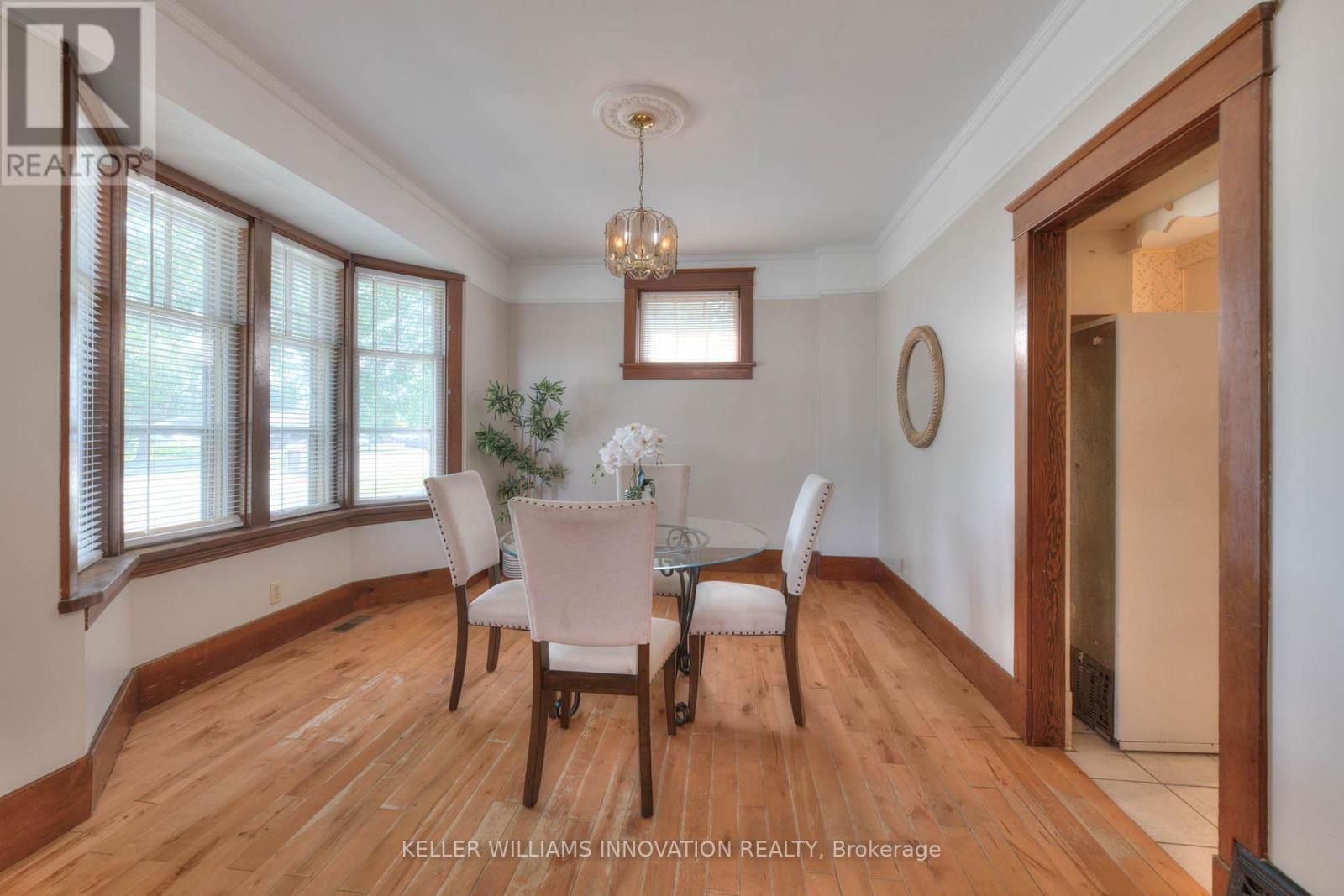 235 HOFFMAN STREET Image 12