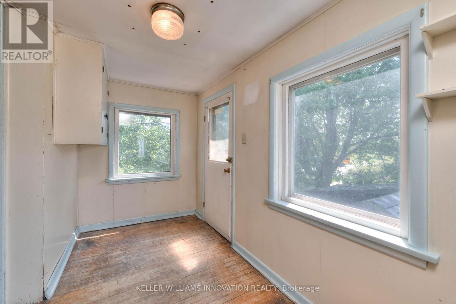 235 HOFFMAN STREET Image 26