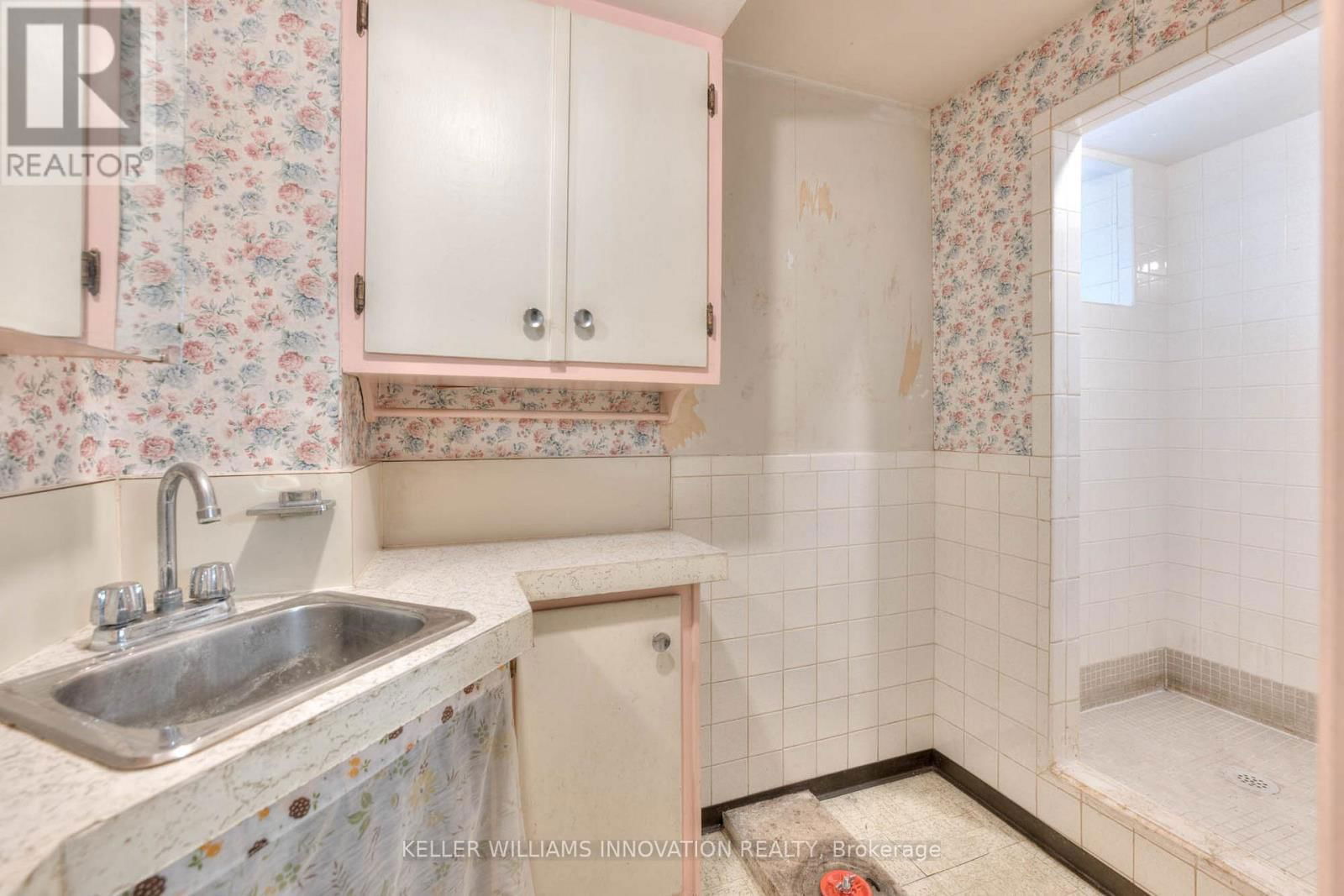 235 HOFFMAN STREET Image 29