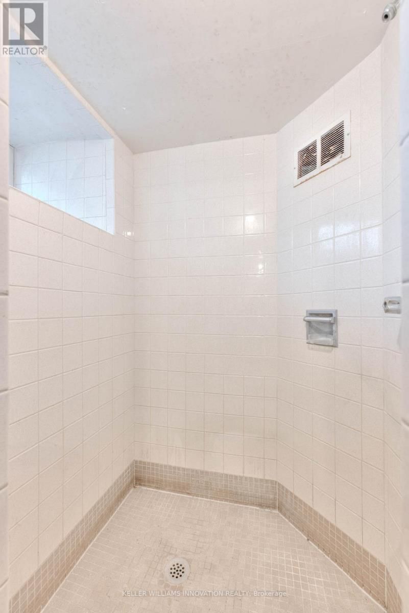 235 HOFFMAN STREET Image 30