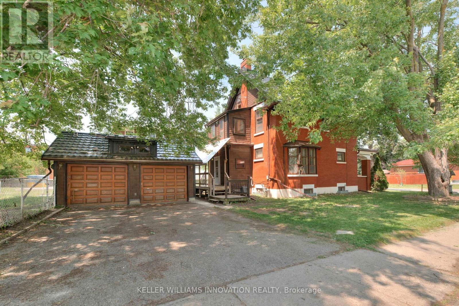 235 HOFFMAN STREET Image 38