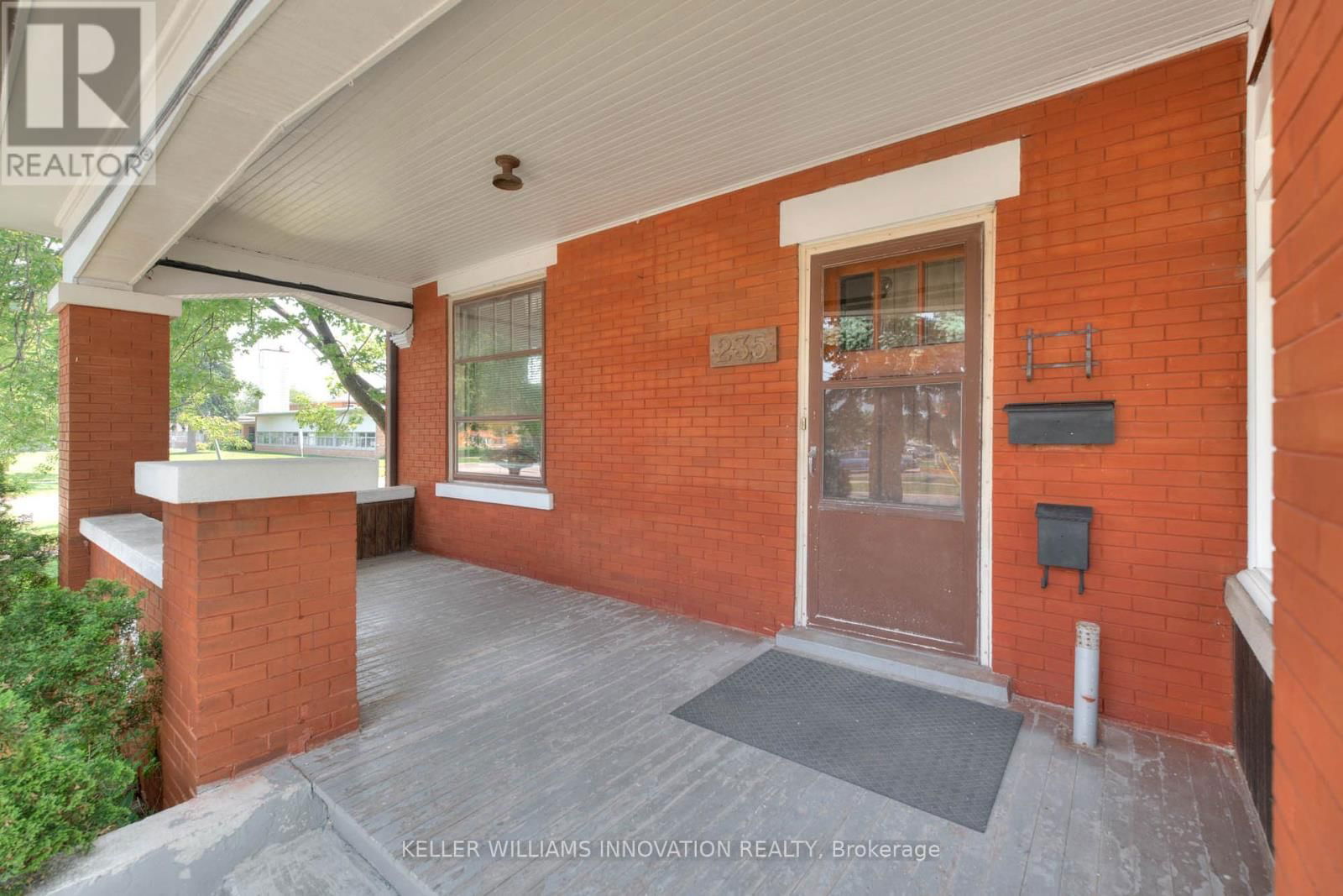 235 HOFFMAN STREET Image 5