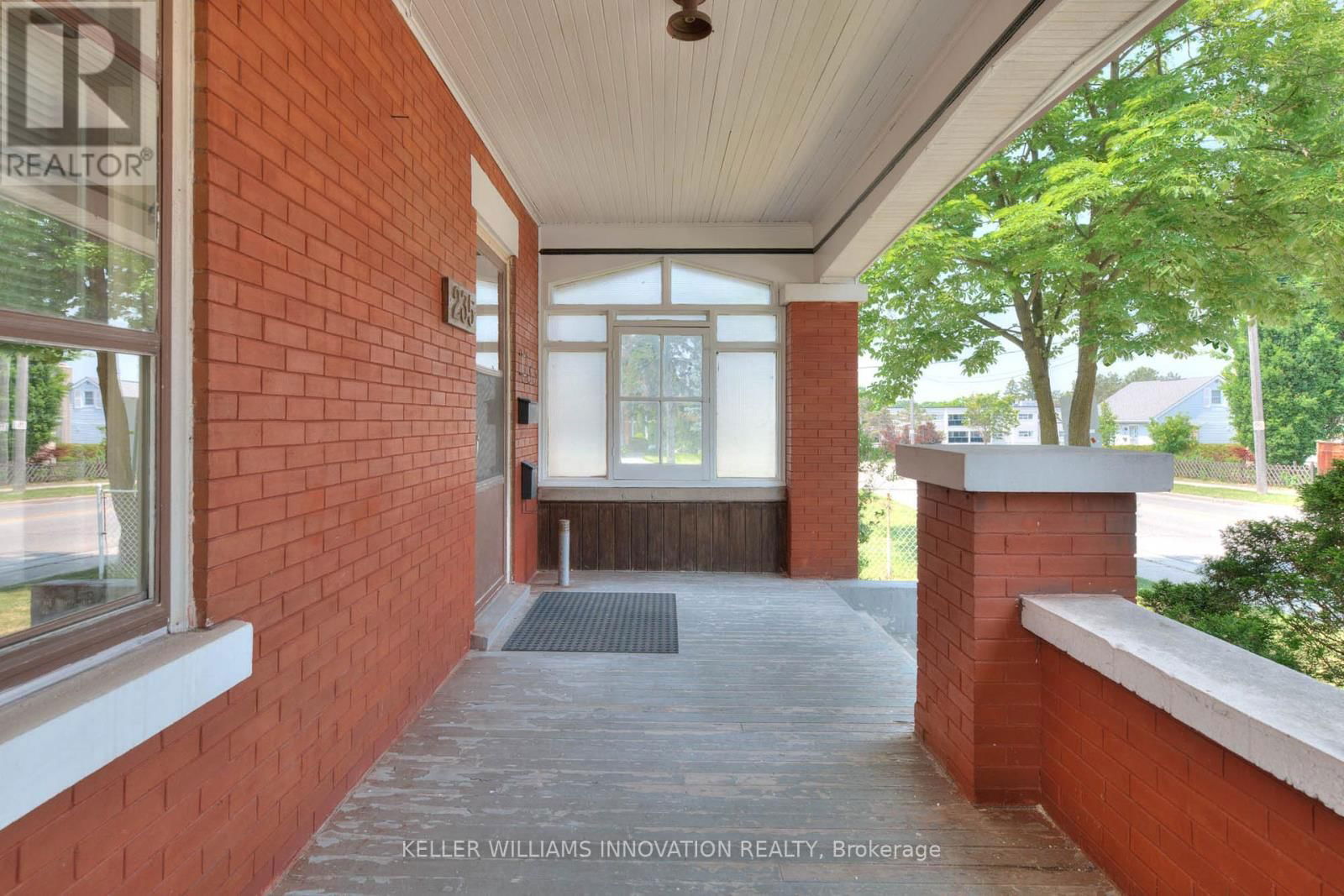 235 HOFFMAN STREET Image 6