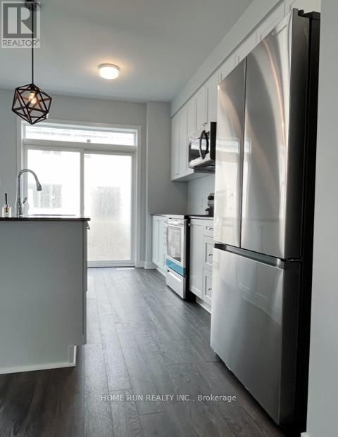 352 CROSSWAY TERRACE Image 11