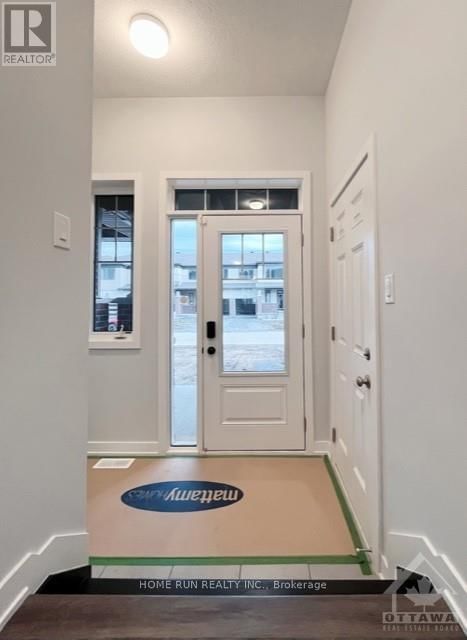 352 CROSSWAY TERRACE Image 3
