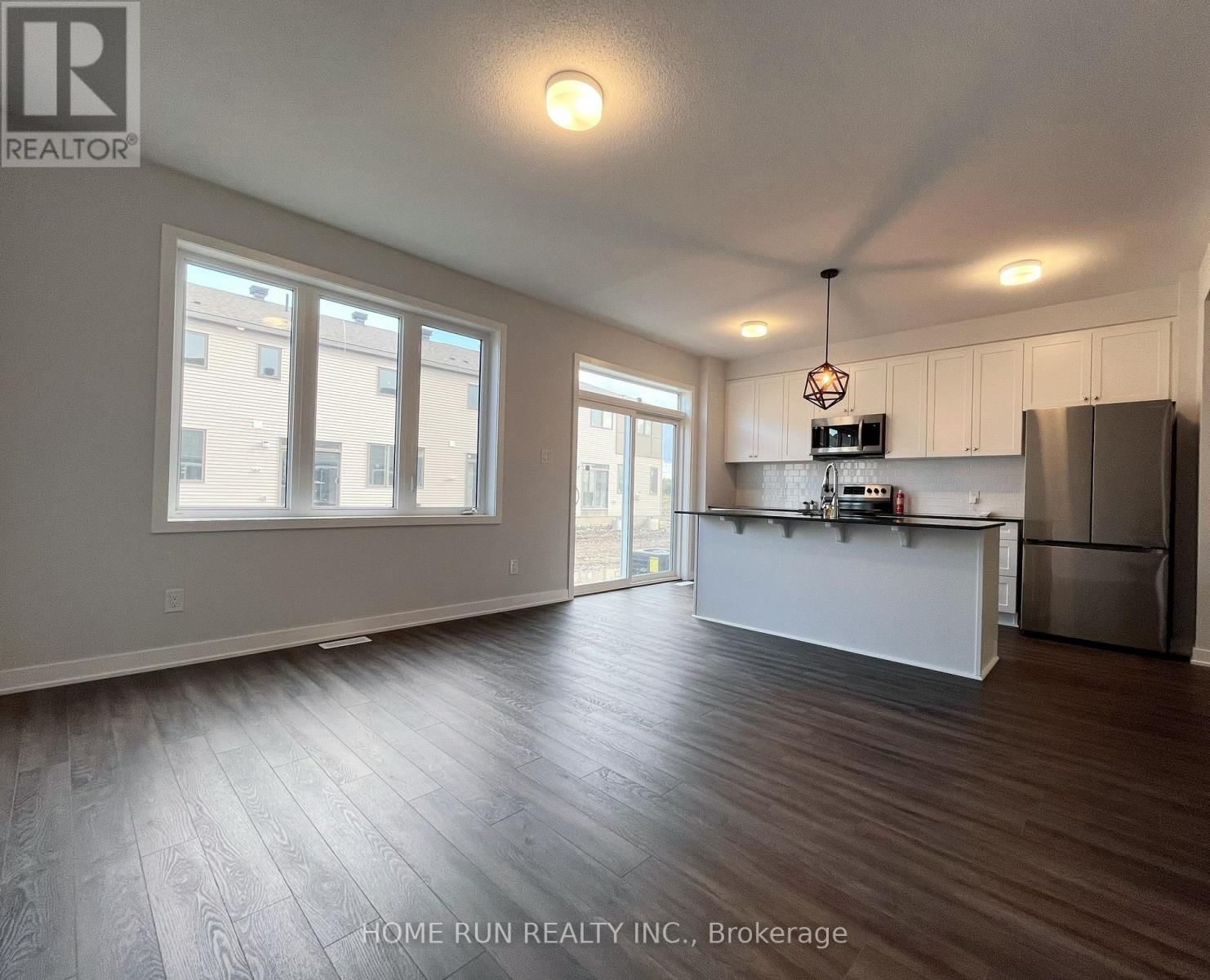 352 CROSSWAY TERRACE Image 8