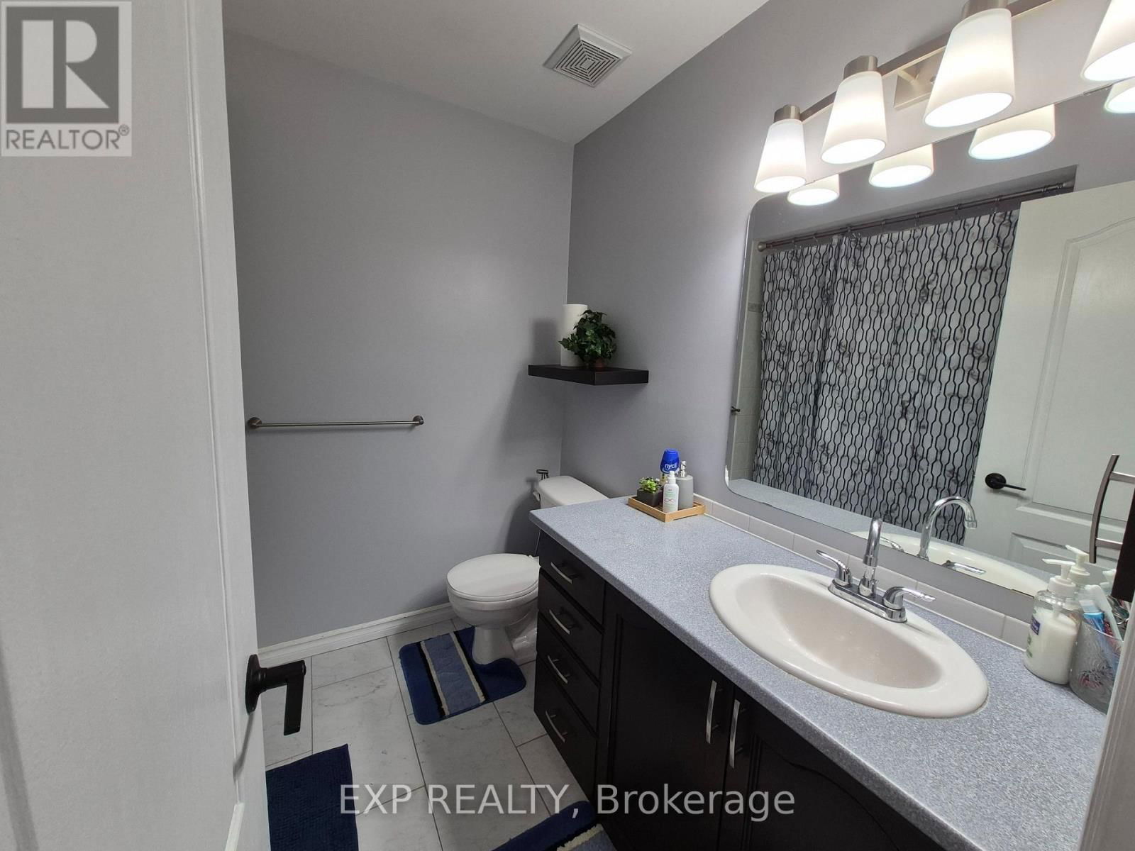 192 WINDHURST DRIVE Image 12