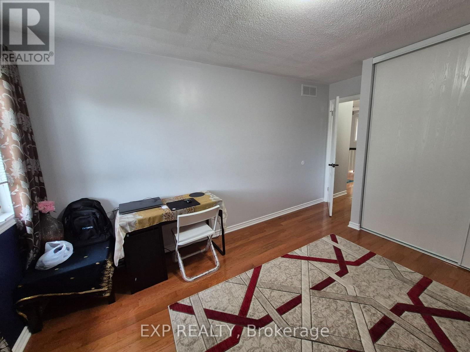 192 WINDHURST DRIVE Image 13