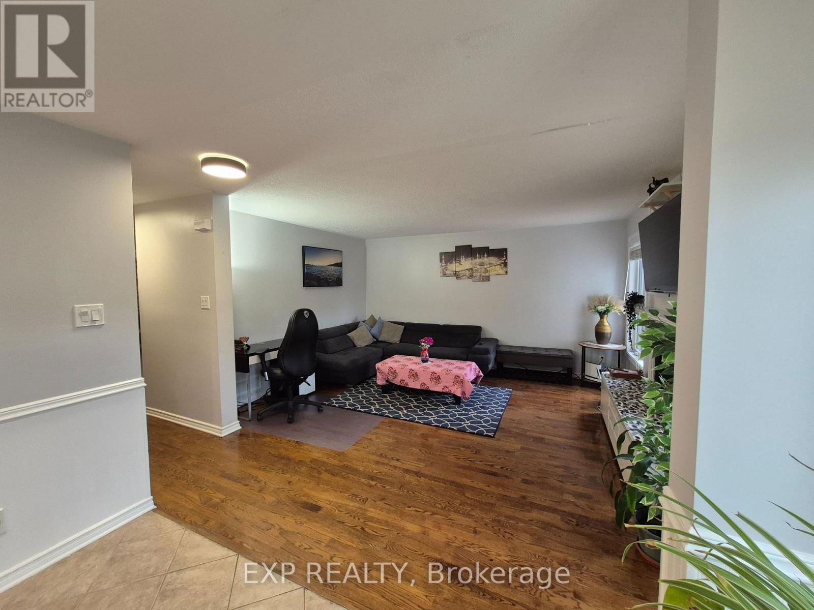 192 WINDHURST DRIVE Image 16